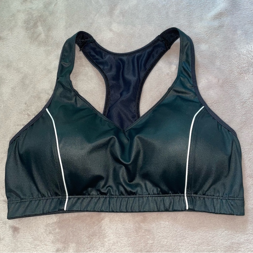 Moving comfort sport bra size 36C
